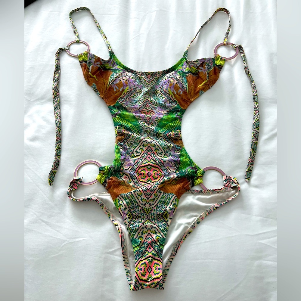 One piece Victoria secret swimsuit